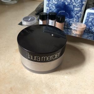 Laura mercier translucent powder